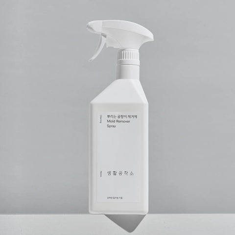 [New] "생활 공작소" 좁은 틈새까지 깨끗하게 뿌리는 곰팡이 제거제 750ML
